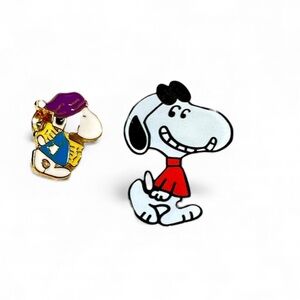 Bedtime Snoopy/ and bonus pin-enamel pin/brooch